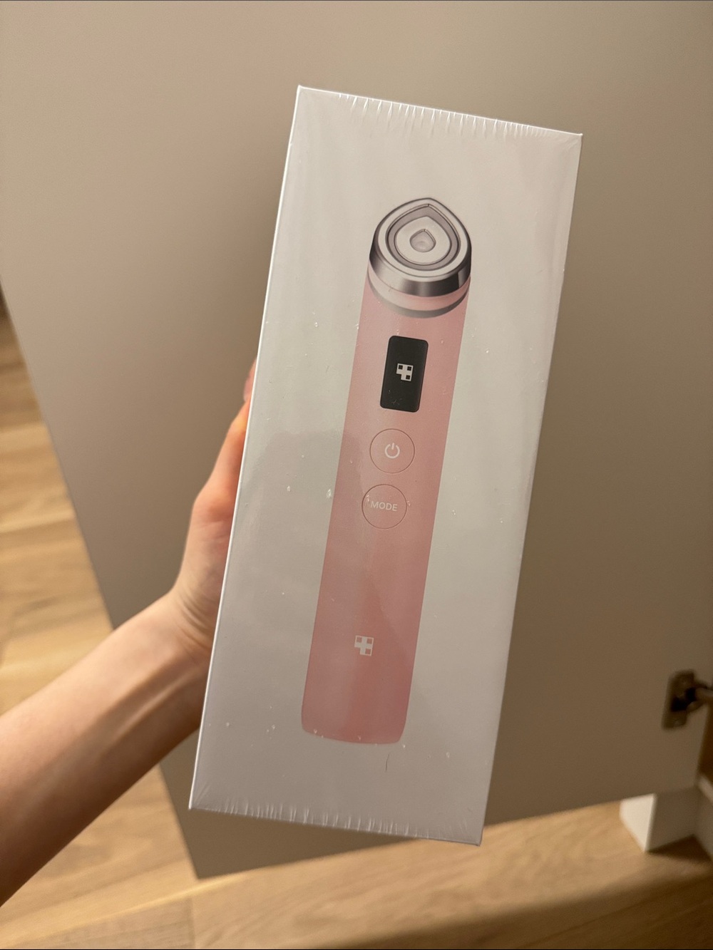 MEDICUBE PINK BOOSTER PRO - Compact Microcurrent & LED Tool